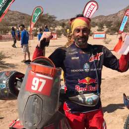 Terminó el Dakar con cuatro costillas rotas