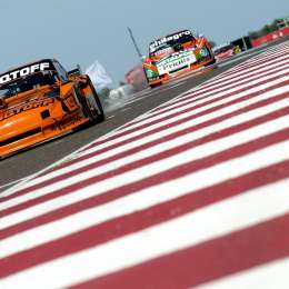 La primera pole del año fue para Lambiris