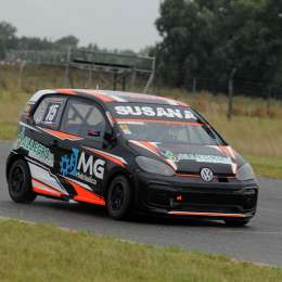 Costamagna marcó la referencia inicial