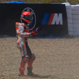 Dos caídas seguidas para Márquez