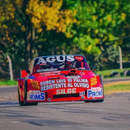 Video: se subió al Torino de TC de Di Palma y estalló en llanto