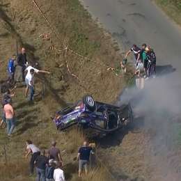 VIDEO: Sufrió un impactante vuelco y su auto se prendió fuego