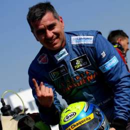 Oscar Sánchez, en la cima del campeonato de Top Race Series
