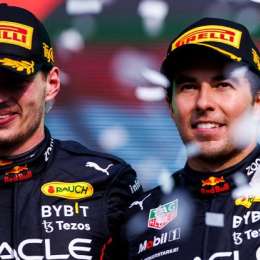 VIDEO: F1: Checo Pérez enojado con Max Verstappen: "Si tiene dos campeonatos es gracias a mi"