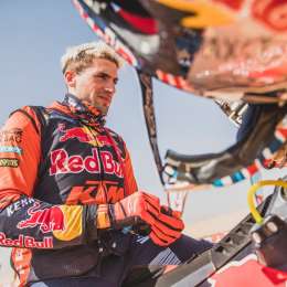 VIDEO: Kevin Benavides y su look albiceleste para el Dakar 2023