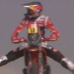 El espectacular salto de Daniel Sanders en el prólogo del Dakar 2023