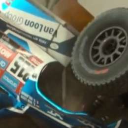 VIDEO: el espectacular vuelco de Erik Van Loon en el Dakar 2023