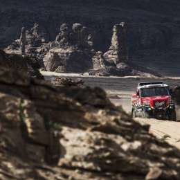 Loprais cantó victoria en la quinta etapa del Dakar 2023