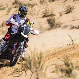 Dakar 2023: Branch dominó la octava etapa en las motos y Benavides finalizó décimo
