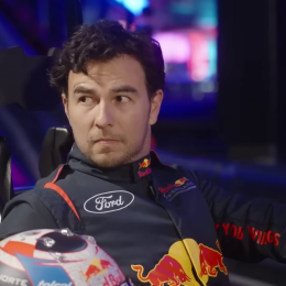 VIDEO: Checo Pérez perdió su primera carrera con Ford