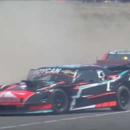 ¡Golpazo en el TC!: Agrelo y Risatti causaron la bandera amarilla en Neuquén