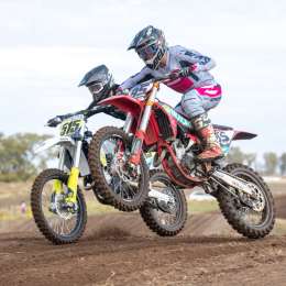 Todo el color del arranque del Motocross Argentino en Trenque Lauquen