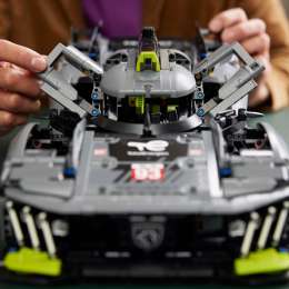 Previo a Le Mans, Lego homenajea al Peugeot 9x8