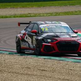 Franco Girolami ganó la Carrera 2 del TCR Italiano en Imola