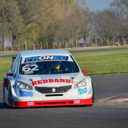 TC2000 Series: Stang sorprendió a último momento y ganó la carrera sprint del sábado