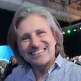 TC: ¡No podía faltar! Marcos Di Palma acompañó a Canapino en Tecnópolis