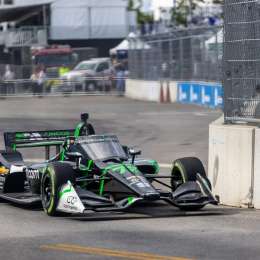 IndyCar: un toque en el final arruinó la carrera de Canapino en Nashville