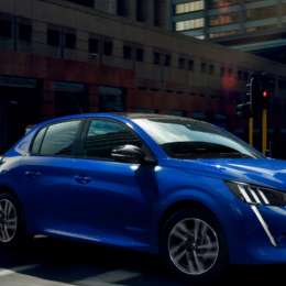 Robayna y el nuevo Peugeot 208