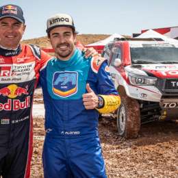 Alonso cumple 38 años y se prepara para el Dakar
