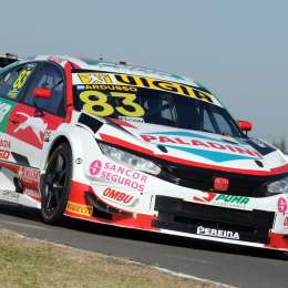 Los daños en el Renault de Ardusso tras el accidente