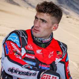  Benavídes se golpeó, sufrió traumatismo de cráneo y abandonó