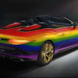 Bentley con los colores del Arco Iris