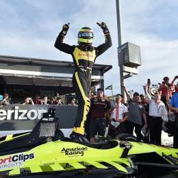 Espectacular sobrepaso de Bourdais en Long Beach
