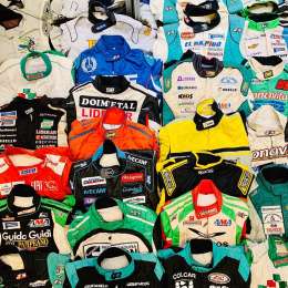 Subasta uno de sus buzos para colaborar con el hospital 