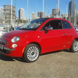 El Fiat 500 Cabrio Lounge combina glamour y tecnologia