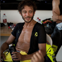 Luca Marini: "Valentino Rossi todavía es increíble"