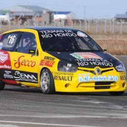 Farina marca el rumbo en los ensayos