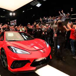 Un Corvette en las 500 Millas de Indianápolis