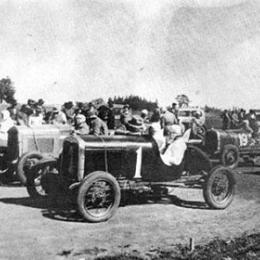 Recordarán la carrera del debut de Juan Manuel Fangio