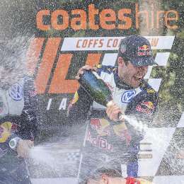 Ogier tricampeón