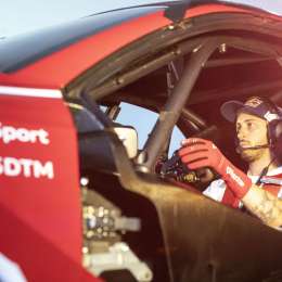 Andrea Dovizioso de las motos al DTM alemán