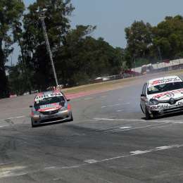 Evolo ganó en tres ruedas en el apretado final de la Clase 3