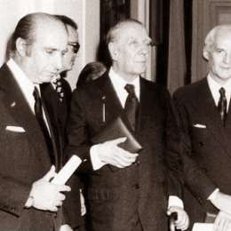 EL "PODIO" DE BORGES, CON FANGIO Y LELOIR