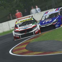 Gómez y Honda, tricampeones, en un final polémico 