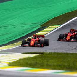 “Los pilotos de Ferrari deben aprender de Hamilton”