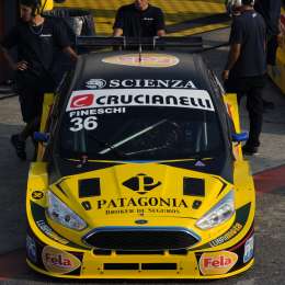 Fineschi con la pole en Mendoza