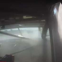 Fuerte piña a la pared desde adentro