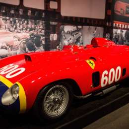 Una Ferrari que usó Fangio, entre los autos más caros que se subastaron
