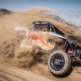 Cristina Gutiérrez sorprendió en el inicio y Sotnikov lidera entre los pesados