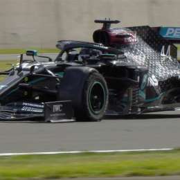 ¡Así fue la victoria de Hamilton en tres ruedas!