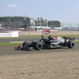 Hamilton, tras la polémica, ganó ante su público