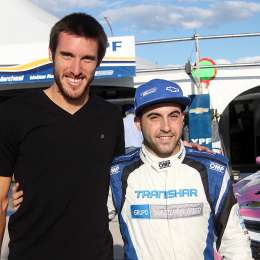 Mayer devolvió la visita