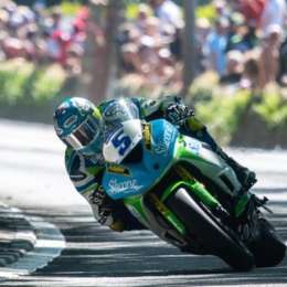 TT de la Isla de Man: Dean Harrison domina en Supersport