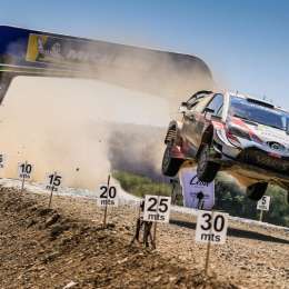 Jari Matti Latvala voló en el Shakedown del Rally de Italia