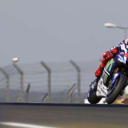 Lorenzo, con pole y record
