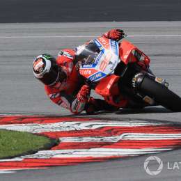 Lorenzo se quedó con el tercer día de pruebas con récord